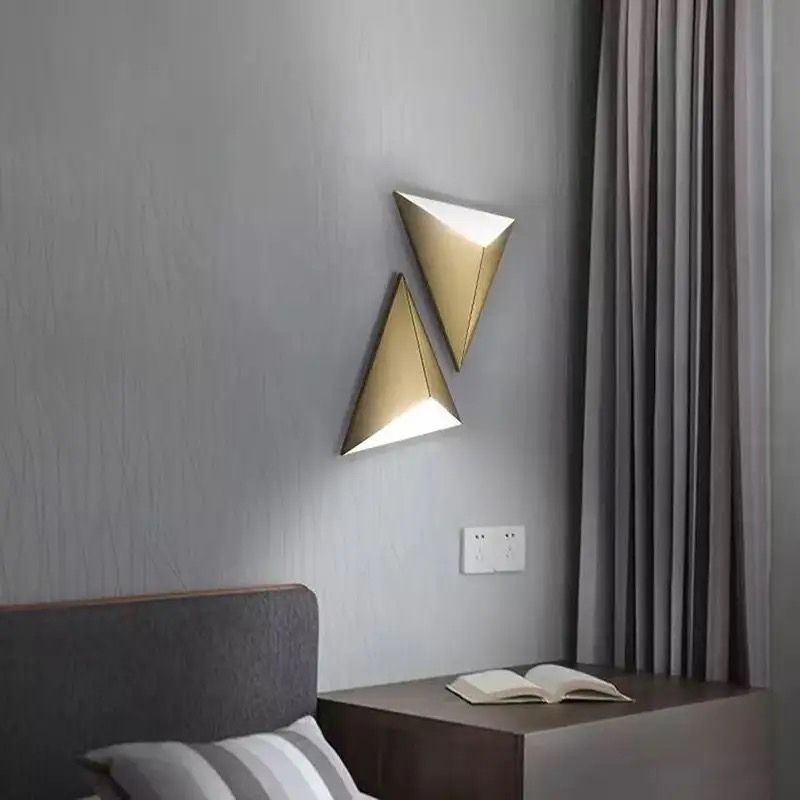 Lampara Pared Triangulos  3500K image 2